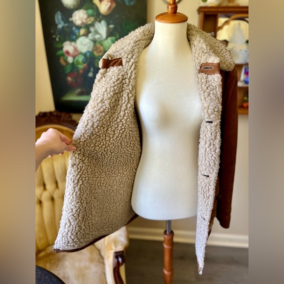 ☾ Vintage 70’s shearling lined leather suede coat / jacket - Picture 4 of 8